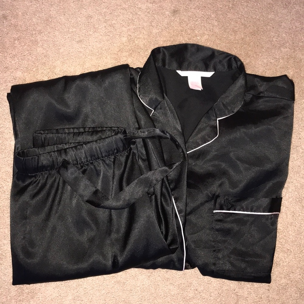 Victoria’s Secret pajama set